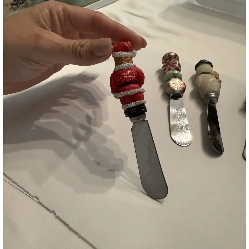 Boston Warehouse Christmas Resin Handle Cheese Spreaders Set of 6 Santa Snowman